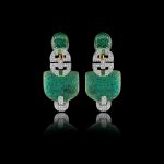 Carved emerald & diamond earring