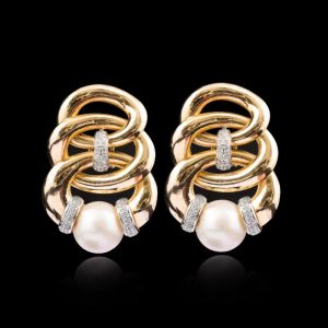 Twisted Gold Earrings With Pearl